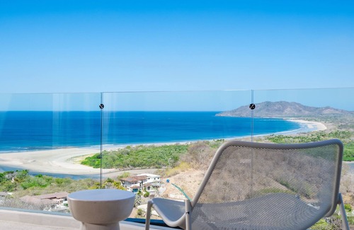 Tamarindo Villa | Modern 6 BR Ocean View Villa with pingpong table, daily breakfast & cleaning