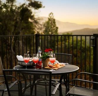 Yosemite Forks House | Modern A Frame,20min Yosemite,Sunset View, PetOkay