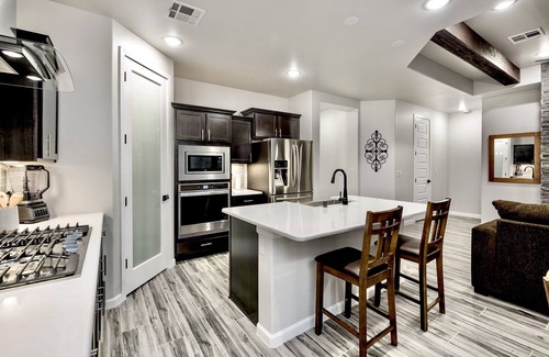 Las Cruces House | Modern Accessorized 3-Bedroom