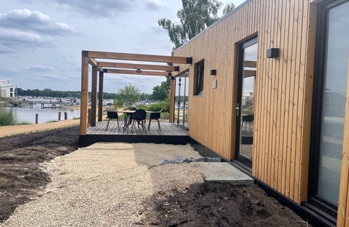 Leuken House | Modern air-conditioned chalet in a holiday park