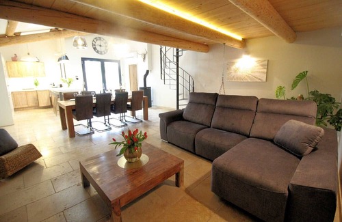 Paluds de Noves Villa | Modern air-conditioned villa with heated pool near Noves, Alpilles