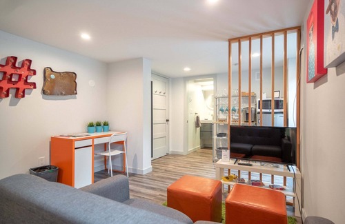 Vernon Apartment | Modern Alberta Arts Studio with King Bed in Prime Location