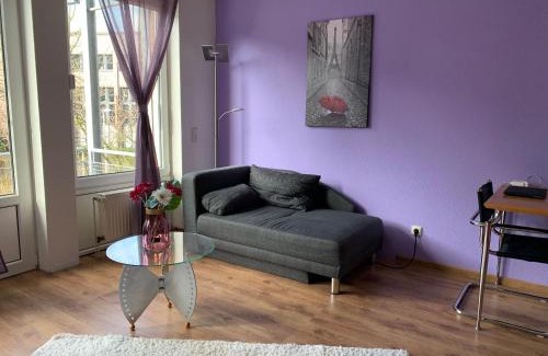 Friesdorf Apartment | Modern and central Apartment, near Rhein, museums & event venues, fully furnished