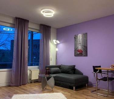 Friesdorf Apartment | Modern and central Apartment, near Rhein, museums & event venues, fully furnished
