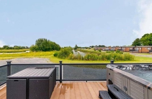 Potterhanworth House | Modern and contemporary holiday home perfect for a family holiday escape.
