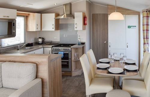 Potterhanworth Cabin | Modern and contemporary holiday home perfect for a family holiday escape.