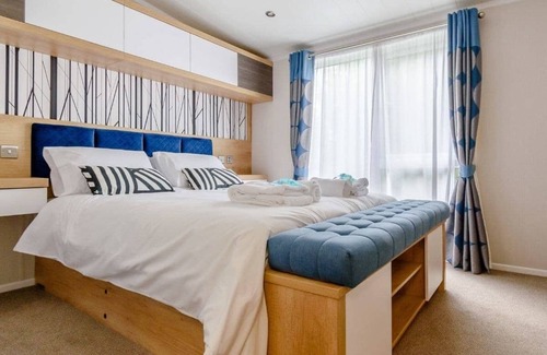 Potterhanworth Cabin | Modern and contemporary holiday home perfect for a family holiday escape.