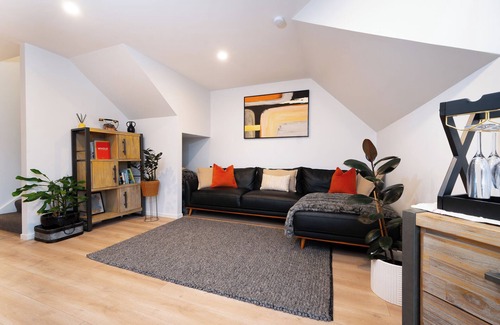 Fernhill Apartment | Modern and Convenient apartment in Fernhill