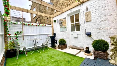 Crofton Park Apartment | Modern and cosy studio flat