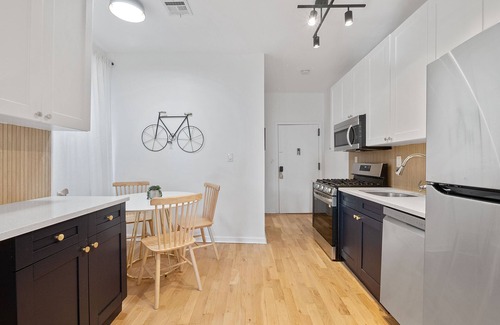 Communipaw Apartment | Modern and Fun BeLa's Best