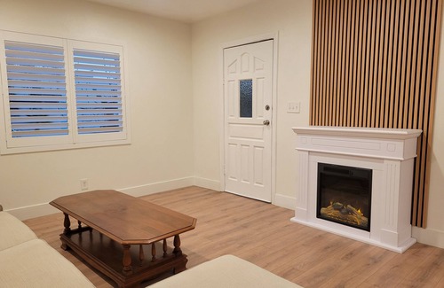Harbor House | Modern and private 3-bedroom house near Freeway and major tourist attractions