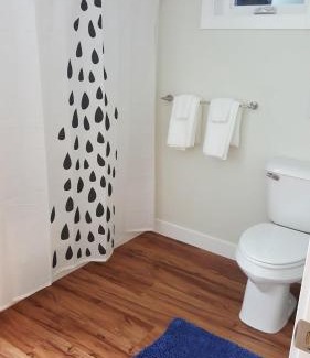 Traverse City House | Modern and Pristine Condo -By the GT Commons