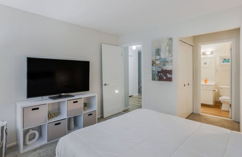 Northville Apartment | Modern and Serene 2 Bedroom Lake View Gem