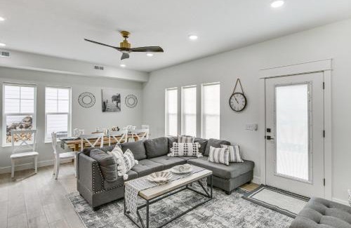 Garden City House | Modern and Spacious Garden City Home with Pool Access!