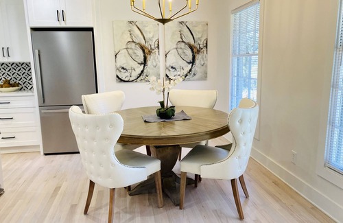 Alpharetta House | Modern and Stylish Creekside Retreat Home - Walk to Downtown