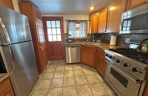 Coeur d'Alene House | Modern and unique cottage in perfect downtown CDA location for a great getaway!