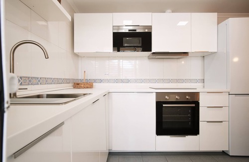 La Cala del Moral Apartment | Modern Apart in Playas Centro.