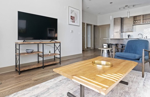 Thompson's Station Apartment | Modern Apartment in Prime Location (ID7923X25)