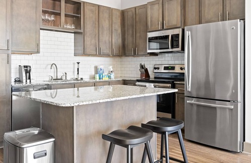 Thompson's Station Apartment | Modern Apartment in Prime Location (ID7923X25)