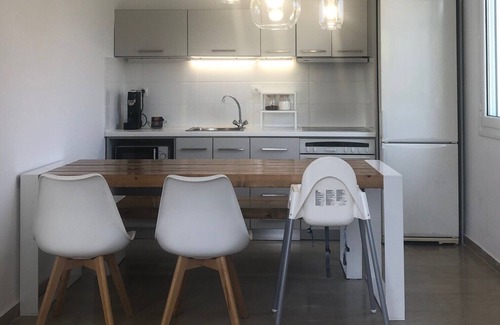 Eleios-Pronnoi House | Modern apartment 10 minutes from the beach.