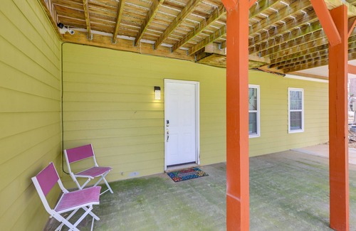 Jonesboro Apartment | Modern Apartment: 22 Mi to Downtown Atlanta!
