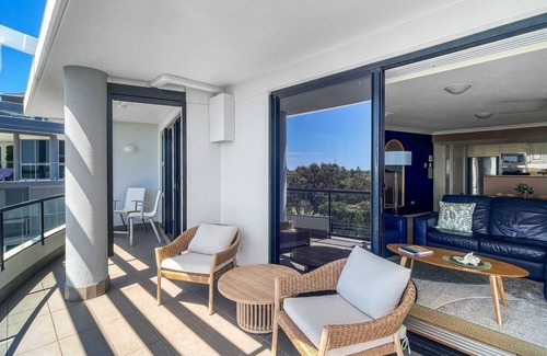 Maroochydore Apartment | Modern Apartment in the Heart of Cotton Tree