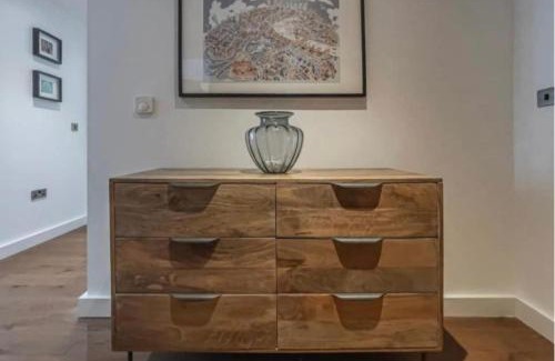 Crystal Palace Apartment | Modern Apartment close to the subway in London