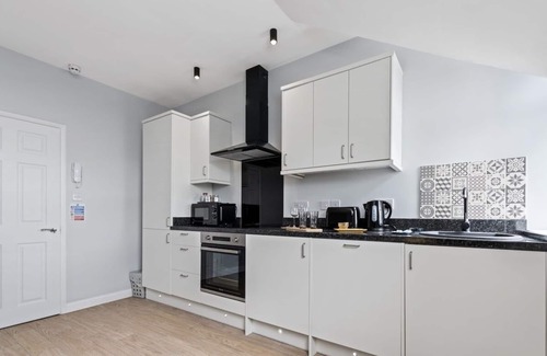 Mapperley Condo | Modern Apartment Double Room Free Parking Suite 10