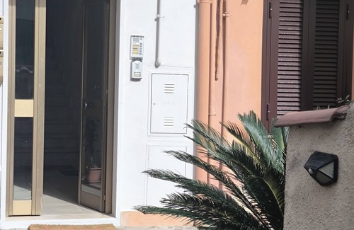 Zona XIX Casal Morena Apartment | Modern apartment equipped with every comfort, well connected with bus and metro