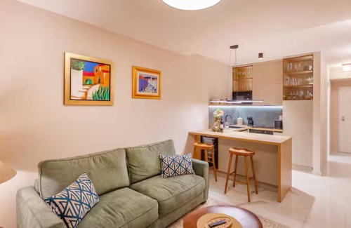 Mokosica Apartment | Modern Apartment Hortenzia
