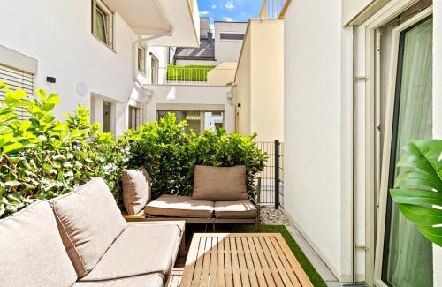 Donaustadt Apartment | Modern Apartment I Parking I Vienna