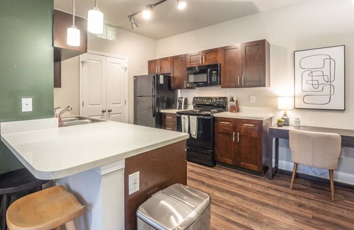 Johns Island Apartment | Modern Apartment in Prime Location (ID2000X80)