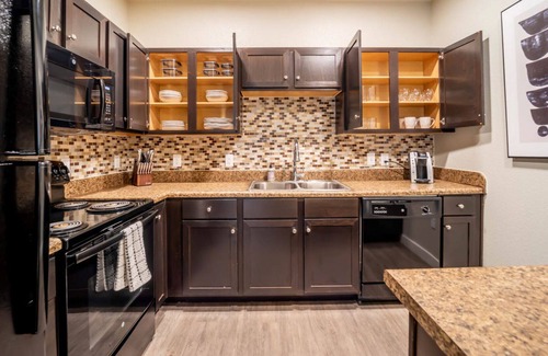 Powdersville Apartment | Modern Apartment in Prime Location (ID7896X37)