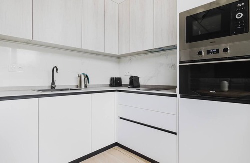Cotos Apartment | Modern apartment in Castellana near 4torres