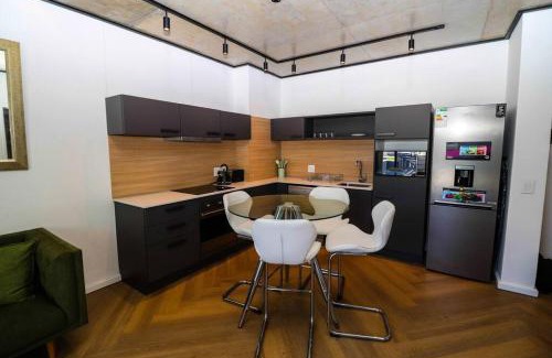 Century City Apartment | Modern apartment in Century City