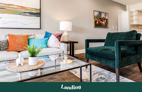 Bowling Green Apartment | Modern Apartment in Prime Location (ID1111X40)