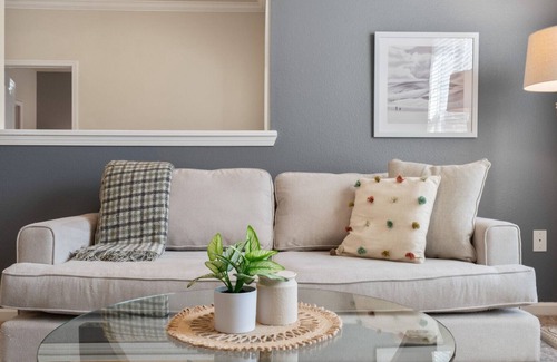 Mint Hill Apartment | Modern Apartment in Prime Location (ID2615X3)