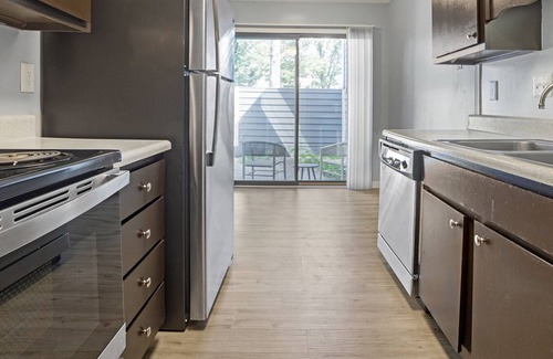 Lexington Apartment | Modern Apartment in Prime Location (ID7684X1)