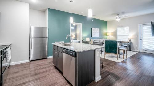 San Antonio Apartment | Modern Apartment in Prime Location ID5643X32