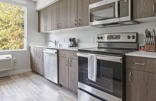 Pleasant Valley Apartment | Modern Apartment in Prime Location (ID5126X43)