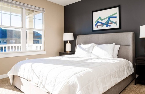 Fishers Apartment | Modern Apartment in Prime Location (ID8453X29)