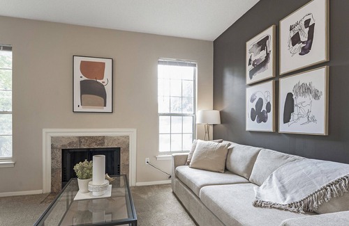 Germantown Apartment | Modern Apartment in Prime Location (ID2428X0)