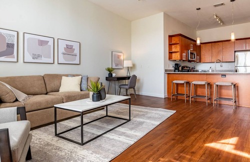 Lenexa Apartment | Modern Apartment in Prime Location (ID8657X50)