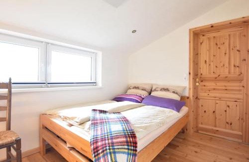 Hasselberg Apartment | Modern Apartment in Pugholz with Terrace