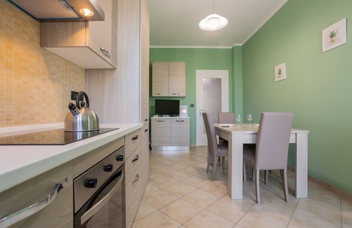 Santa Rita Apartment | Modern Apartment in Santa Rita by Wonderful Italy