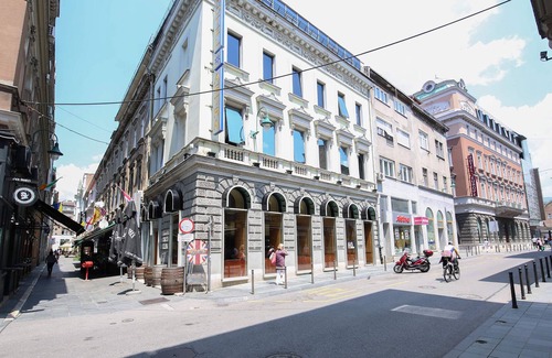 Old Town House | Modern Apartment in the Heart of the City Center!