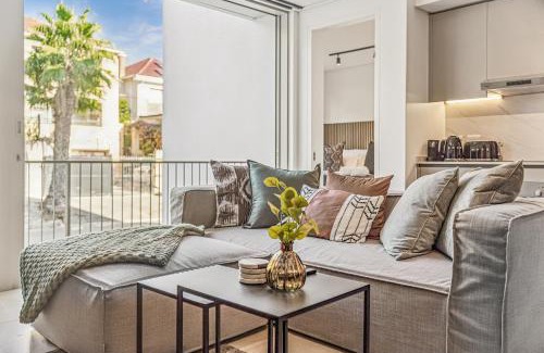 Green Point Apartment | Modern Apartment in trendy Green Point, Cape Town