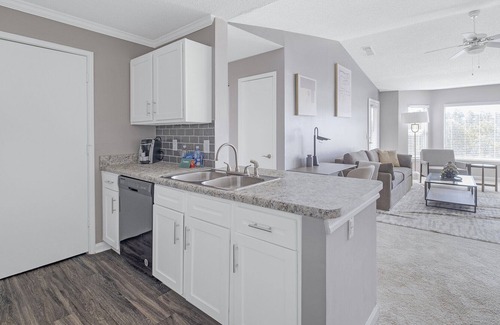Hoover Apartment | Modern Apartment in Prime Location (ID2588X43)