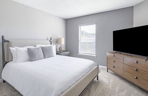 Hoover Apartment | Modern Apartment in Prime Location (ID2588X43)