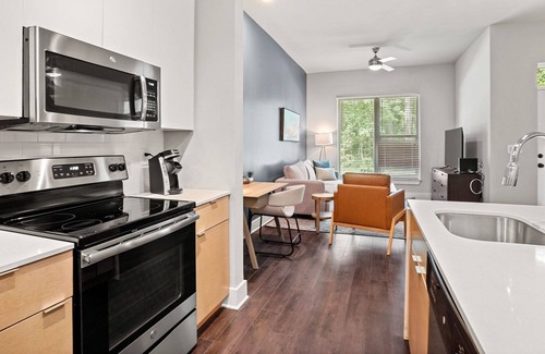 West Ashley Apartment | Modern Apartment in Prime Location (ID3897X81)